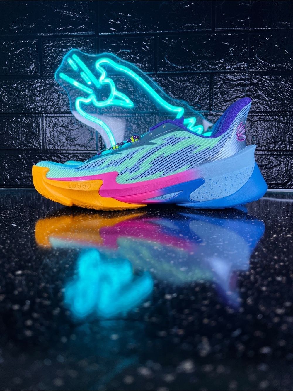 Under Armour Curry Series 7 World Tour Men’s Basketball Shoes Sneakers - 12.5